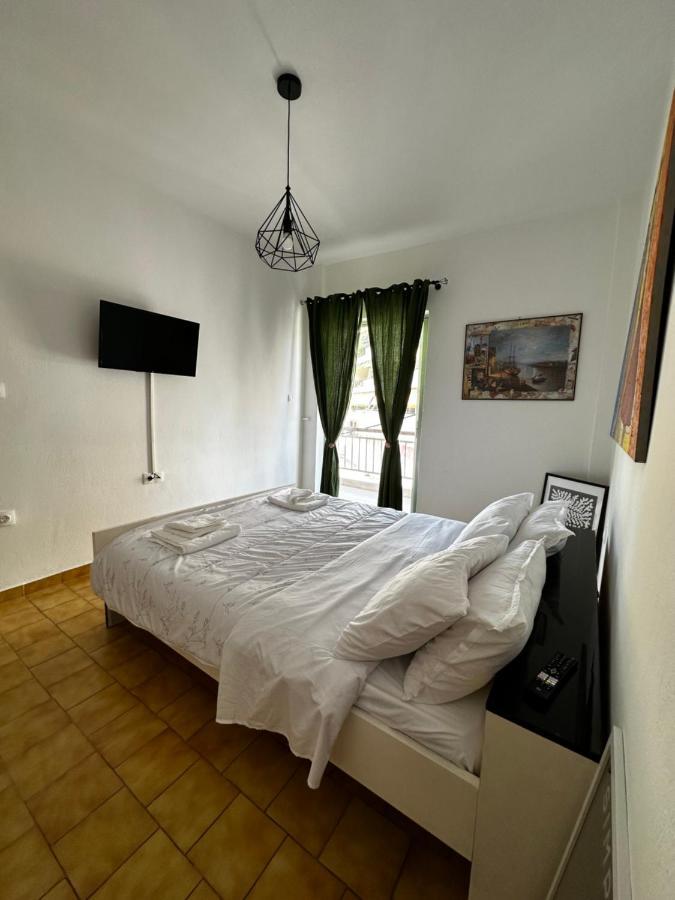 Sunflower Suite Trikala Exterior photo
